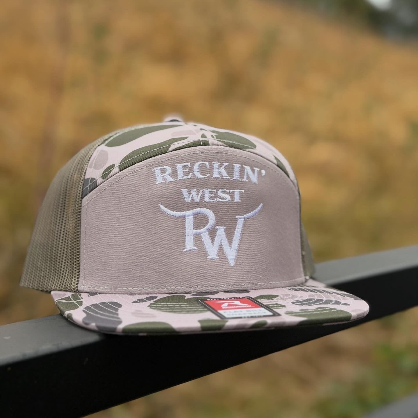 RW 7 PANEL TRUCKER - MARSH DUCK CAMO/ LODEN